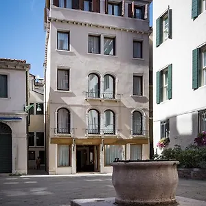 anastasia-venice.hotelinveneto.com/